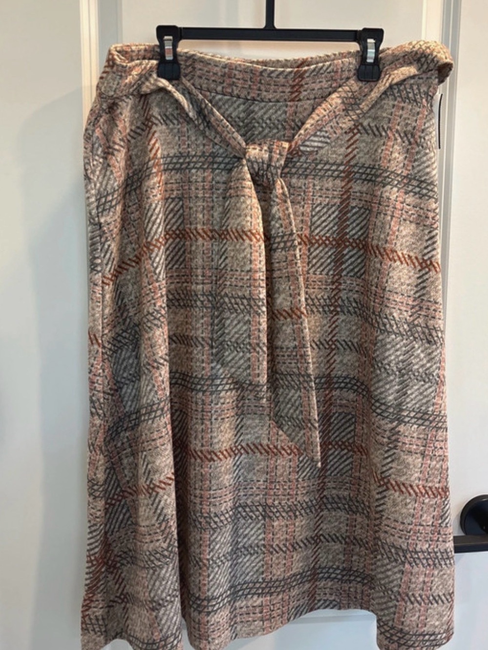 Tie-Waist Plaid Midi Skirt in Beige and Rust Accents